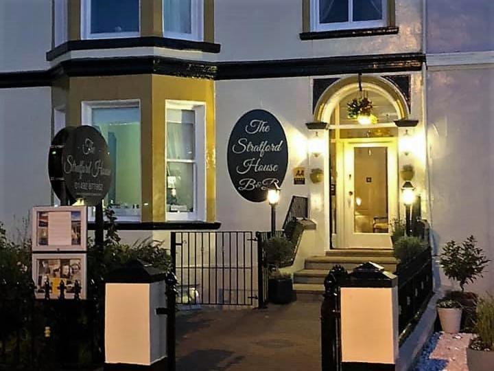 Stratford House Exclusively For Adults Hotel Ландъндо Екстериор снимка