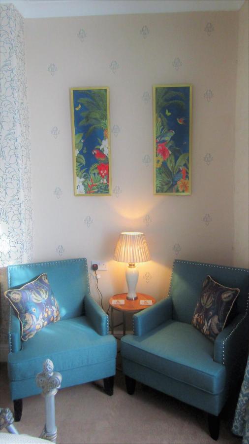 Stratford House Exclusively For Adults Hotel Ландъндо Екстериор снимка