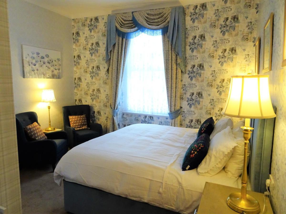 Stratford House Exclusively For Adults Hotel Ландъндо Стая снимка