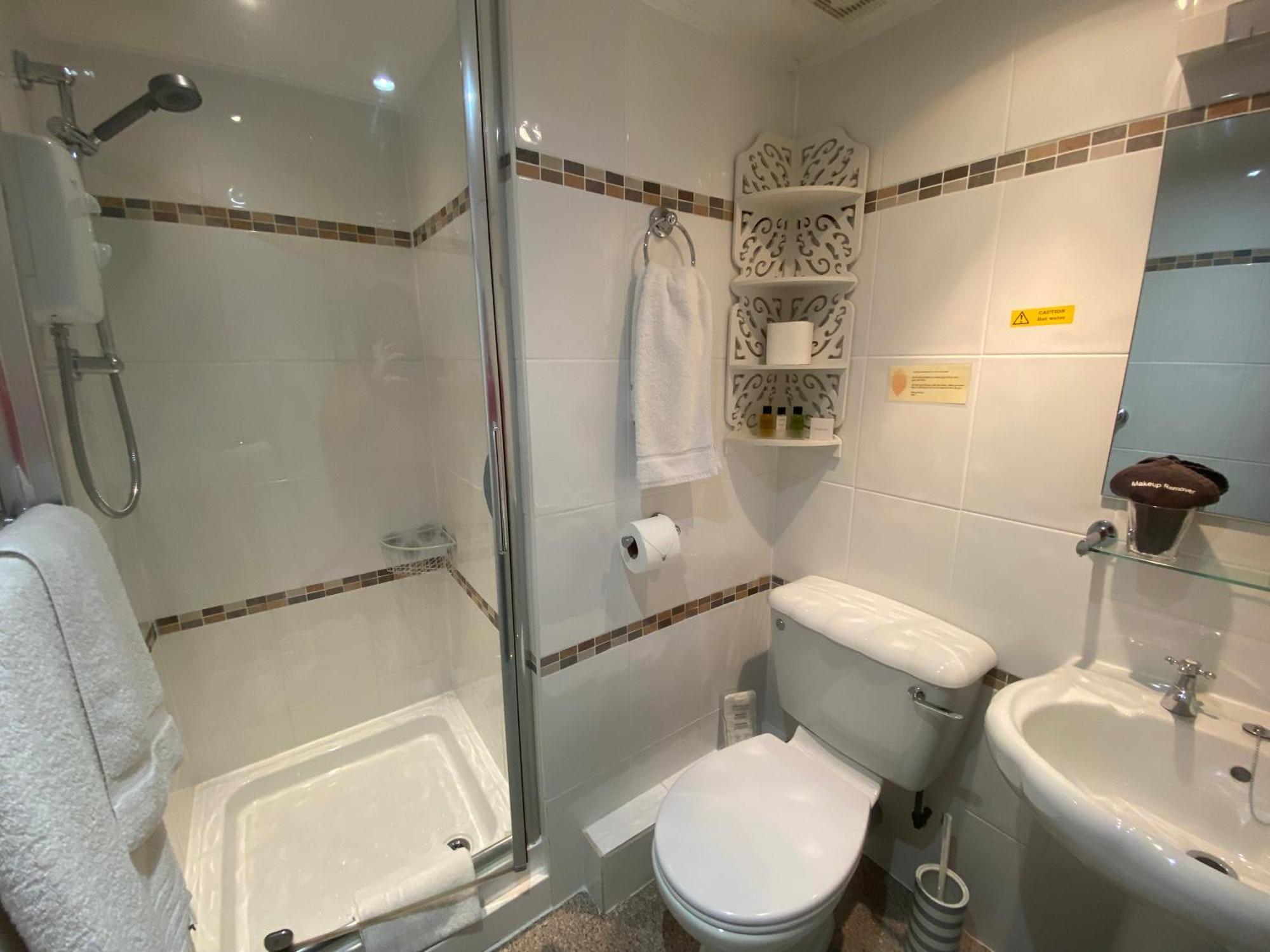 Stratford House Exclusively For Adults Hotel Ландъндо Екстериор снимка