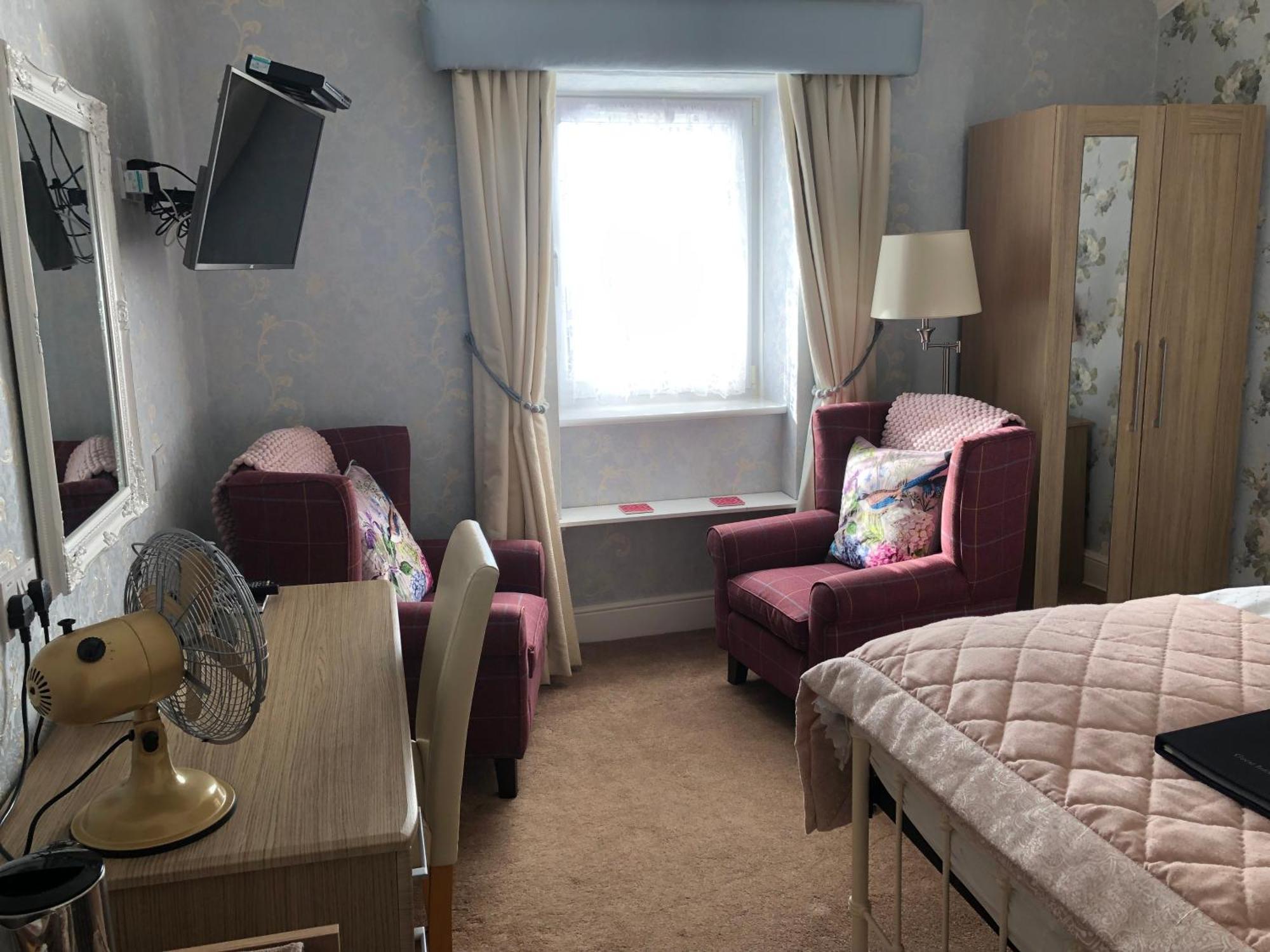 Stratford House Exclusively For Adults Hotel Ландъндо Екстериор снимка